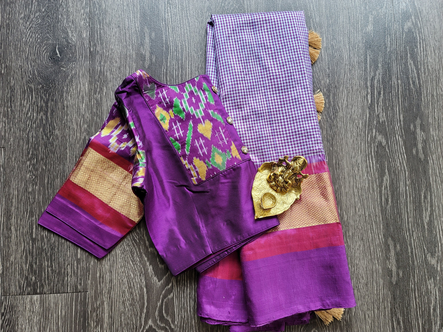 Pure Ikkat Silk Saree - Blouse