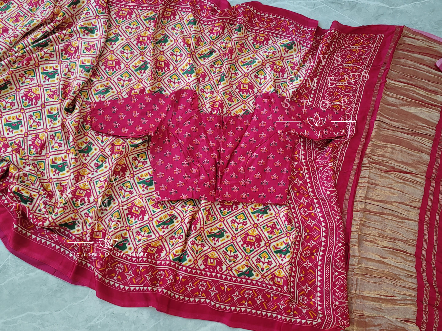 Pure Gaji Silk Patola Prints Saree - Blouse
