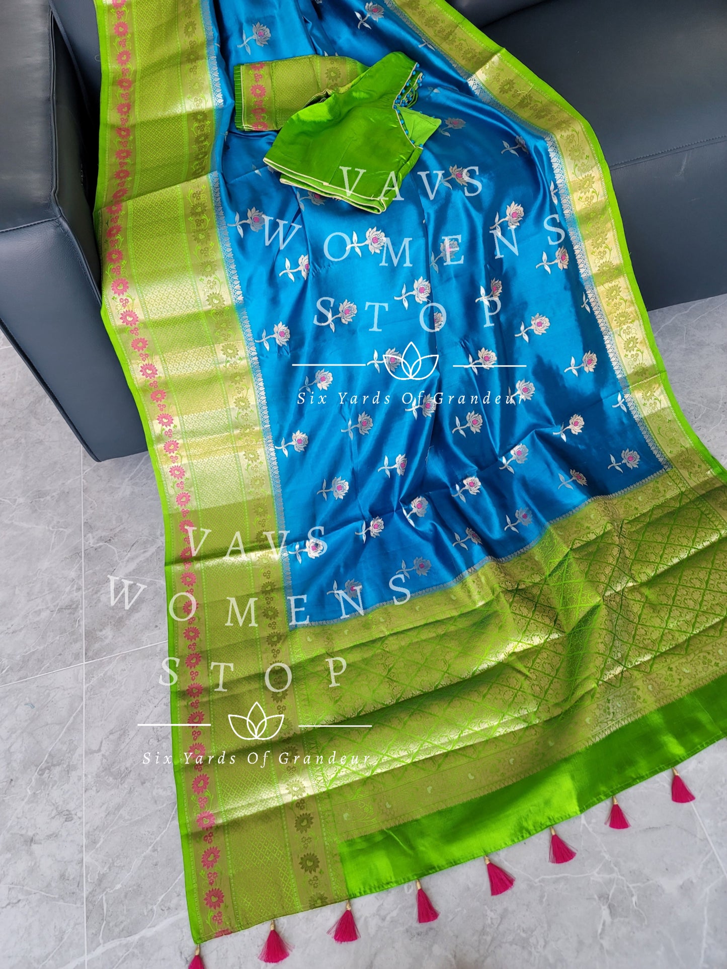 Handwoven Pure Chiniya Silk Saree - Blouse