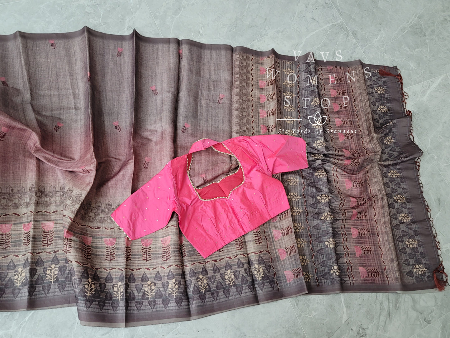 Pretty Semi Tussar Digital Print Saree - Pure Benarasi Blouse
