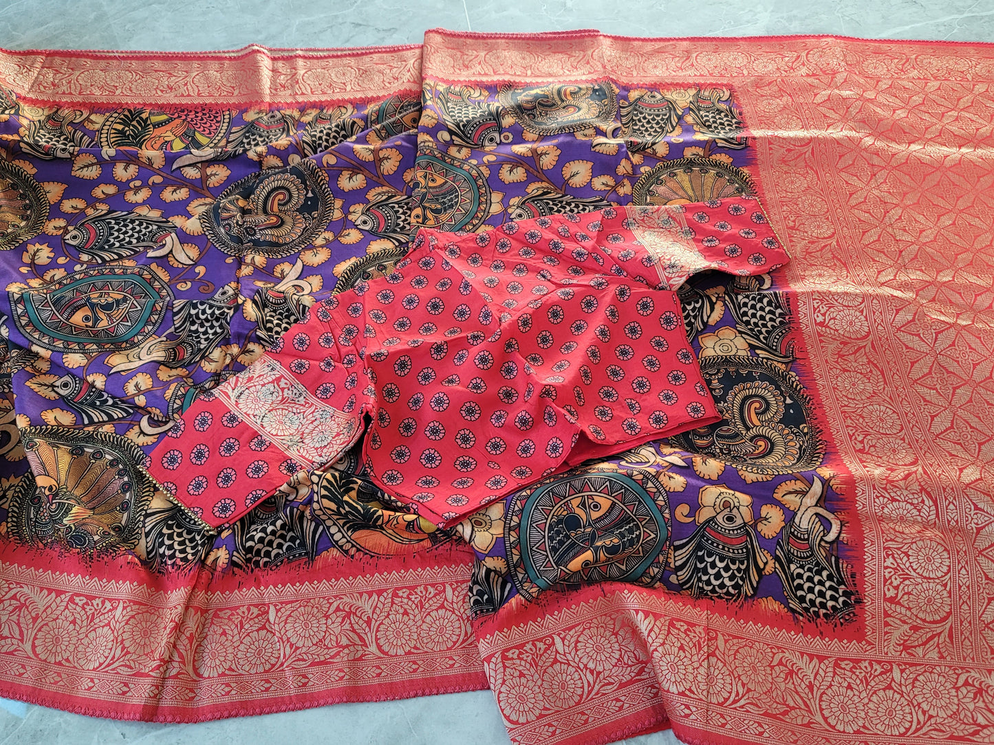 Munga Crepe Silk Kalamkari Digital Print Saree - Blouse
