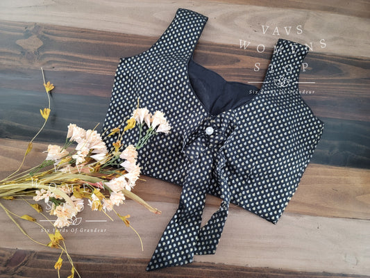 Benarasi Sleeveless Blouse