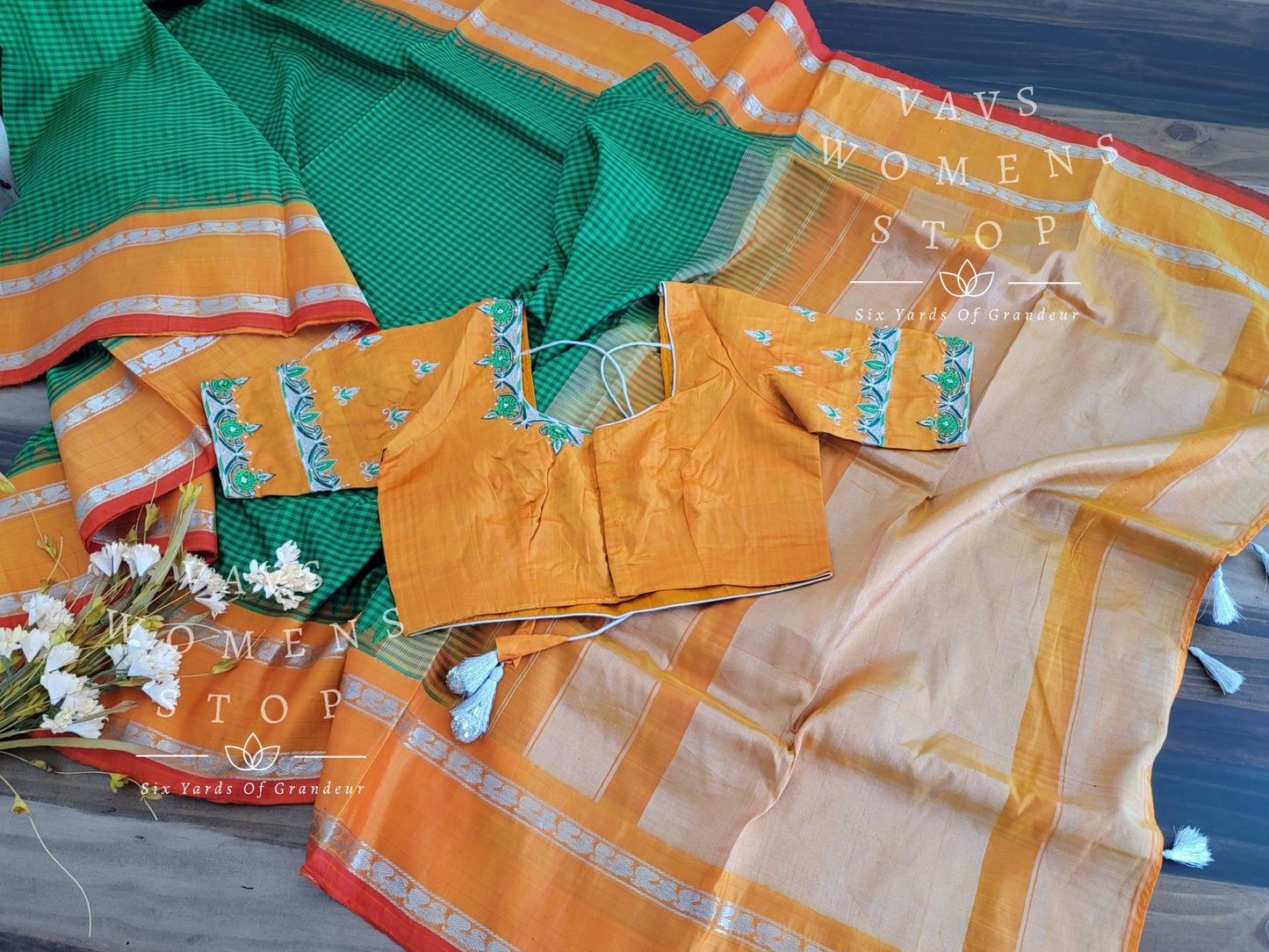 Pure Gadwal Silk saree - Blouse