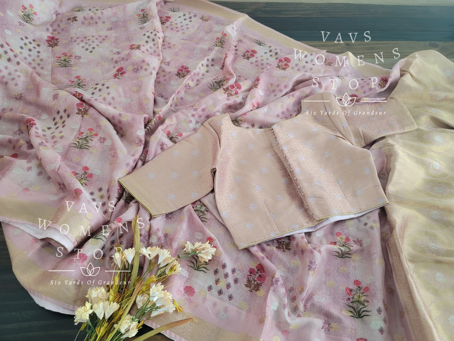 Designer Soft Benarasi Silk Cotton Saree - Blouse