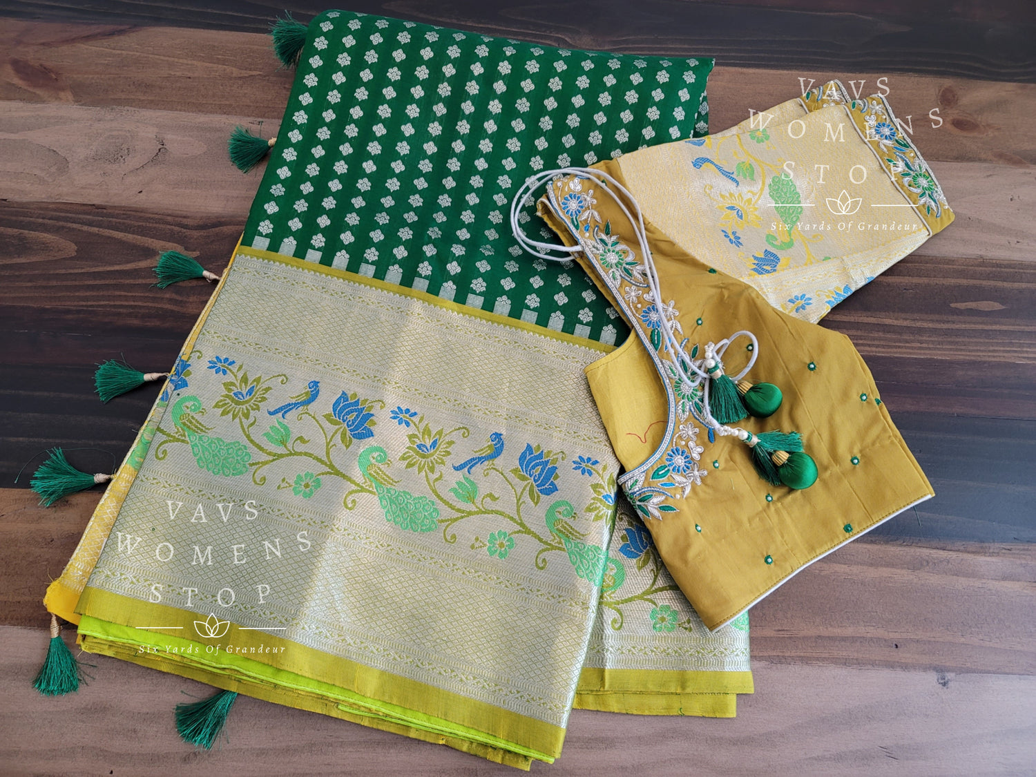 6 yards of pure banarasi bandhani kadua saree with Zari Border brings out  the elegant side of you. – Banarasi threads