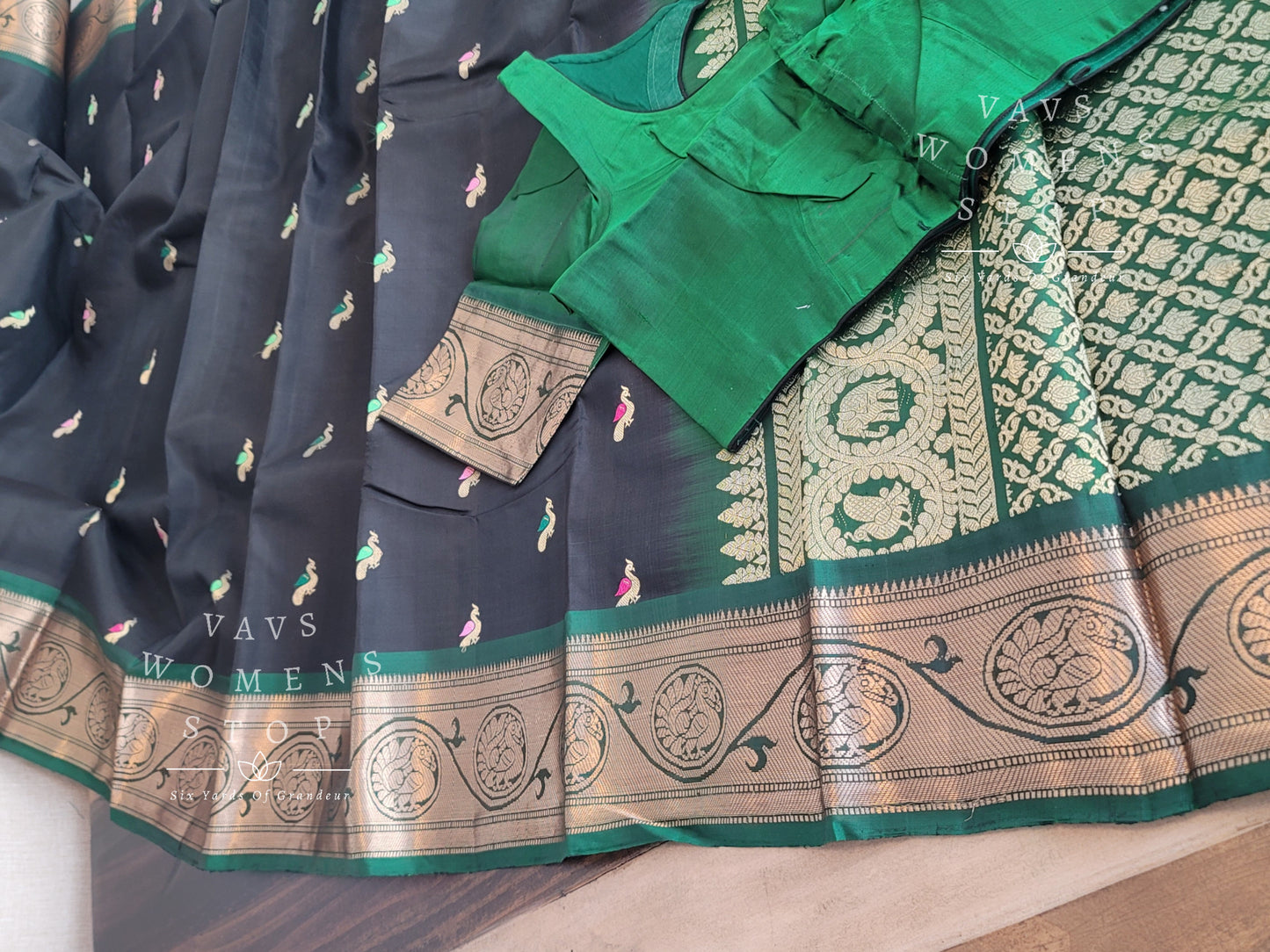 Pure Kanchi Soft Silk Saree - Blouse