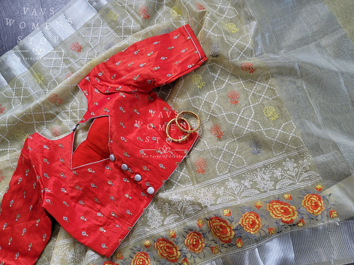 Lenin sarees with ball design